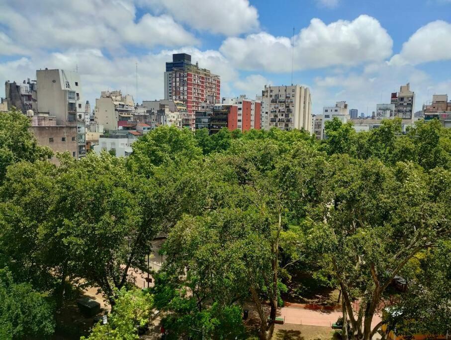 Luminoso Y Amplio, Congreso. Buenos Aires
